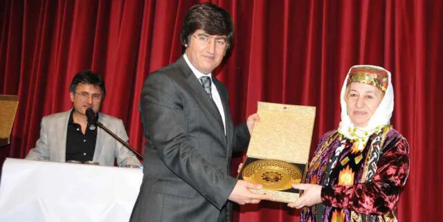 bir-bitlis-sevdalisina-vefa-gecesi-03-03-2012-1